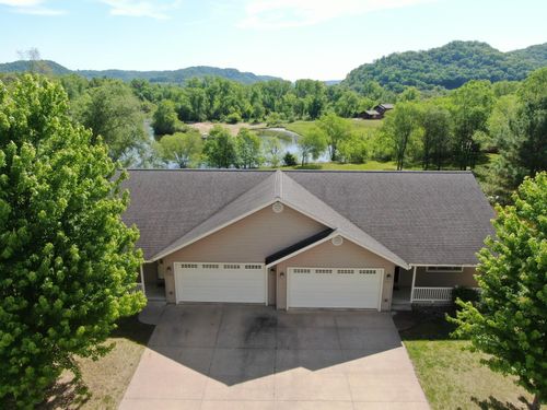 103 Sand Lake Ct, Stoddard, WI, 54658-9200 | Card Image