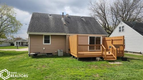 708 16th St Se, Mason City, IA, 50401-6927 | Card Image