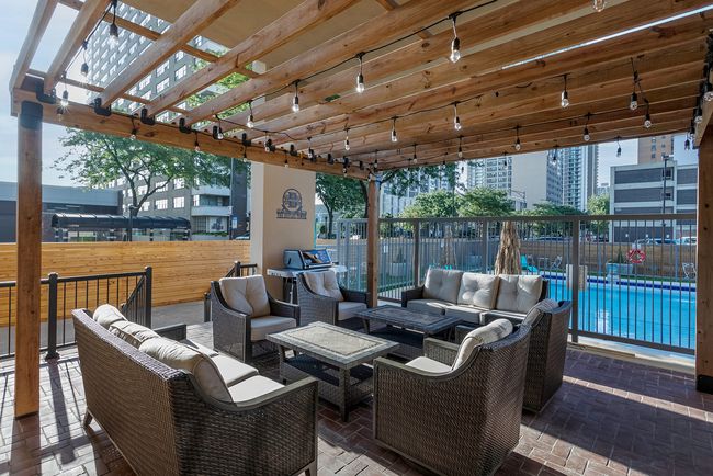 APT-28F - 6166 N Sheridan Rd, Condo with 1 bedrooms, 2 bathrooms and 4 parking in Chicago IL | Image 13