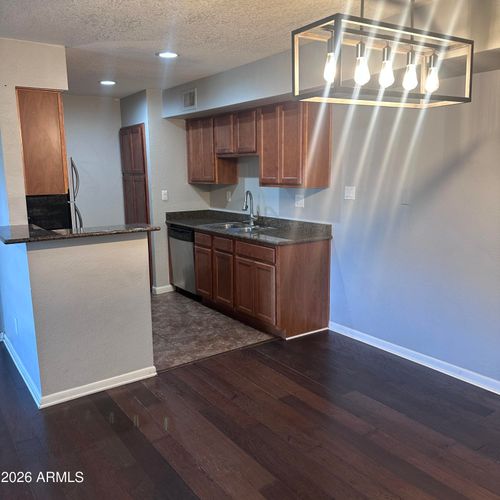 1066-5995 N 78th St, Scottsdale, AZ, 85250-6121 | Card Image
