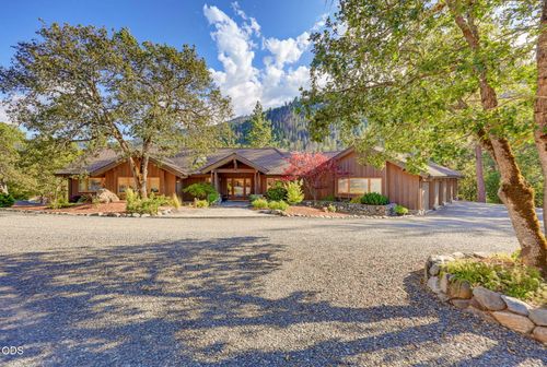 2459 Little Applegate Rd, Jacksonville, OR, 97530-9096 | Card Image