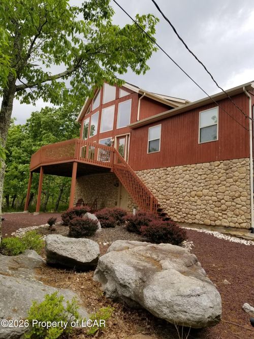 228 Pine Valley Ln, Hazle Township, PA, 18202-9574 | Card Image