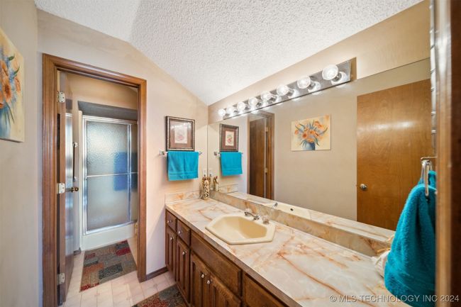 9172 E Oak Ln, House other with 3 bedrooms, 3 bathrooms and null parking in Claremore OK | Image 33