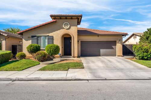 6810 W Stuart Avenue, Fresno, CA, 93723 | Card Image