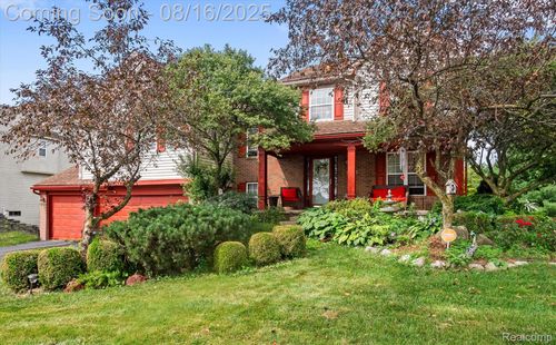 13970 Winding Pond Ln, Van Buren Twp, MI, 48111-7103 | Card Image