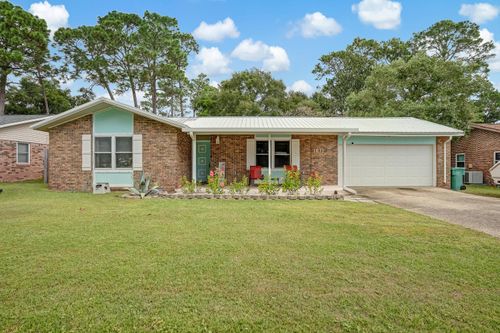 1811 Rattan Palm Dr, Niceville, FL, 32578-3526 | Card Image