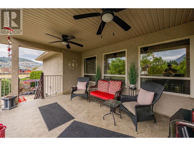 1503 Tanemura Cres, House other with 6 bedrooms, 4 bathrooms and 4 parking in Kelowna BC | Image 12