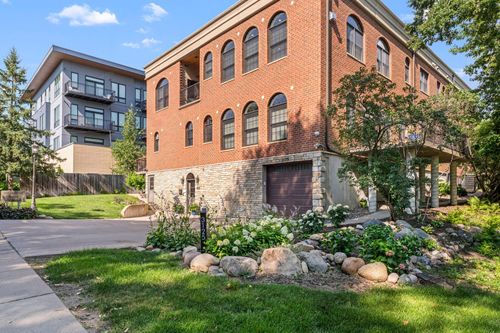 202-3125 Inglewood Ave S, Saint Louis Park, MN, 55416-5331 | Card Image