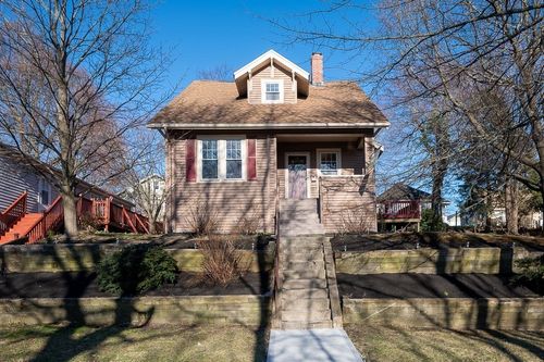 55 Standish St, Worcester, MA, 01604-3250 | Card Image