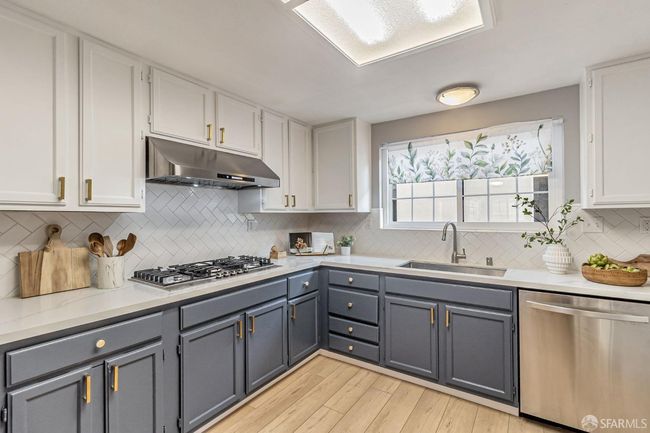 APT-4 - 1432 San Carlos Ave, Condo with 2 bedrooms, 3 bathrooms and 2 parking in San Carlos CA | Image 13