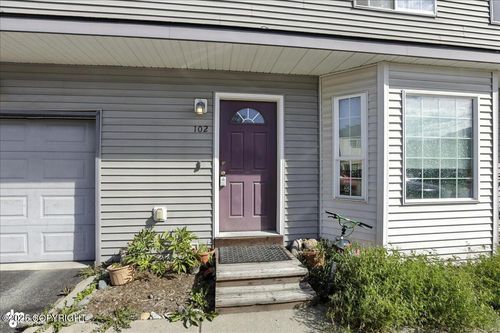 37-102 Rusty Allen Pl, Anchorage, AK, 99504-4879 | Card Image