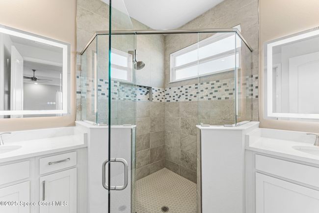 Primary Bath | Image 29