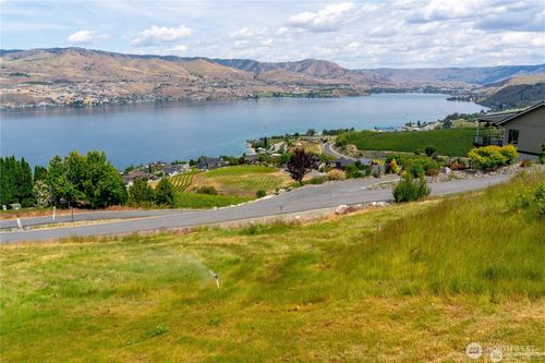 149 Mirabella Dr, Chelan, WA, 98816-8698 | Card Image