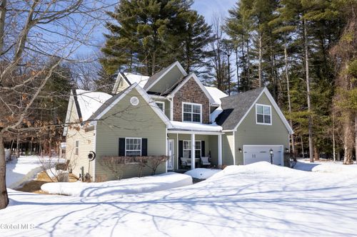 123 Richmond Hill Dr, Queensbury, NY, 12804-4660 | Card Image