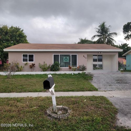 511 W 29th St, Riviera Beach, FL, 33404-3633 | Card Image