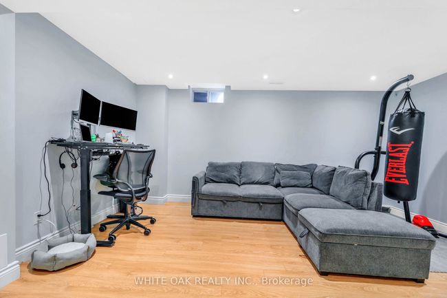 43 Sassafras Cir, House attached with 4 bedrooms, 4 bathrooms and 2 parking in Thornhill ON | Image 39