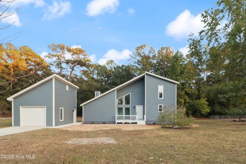 200 Saddlewood Dr, Goldsboro, NC, 27534-8772 | Card Image