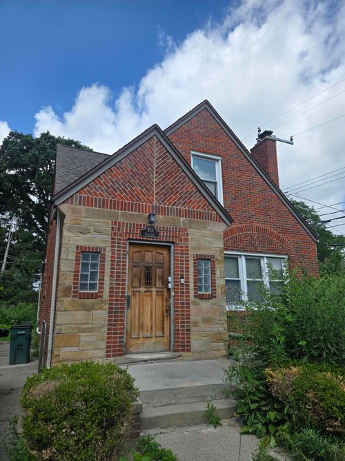 933 Maplegrove Avenue, Royal Oak, MI, 48067 | Card Image