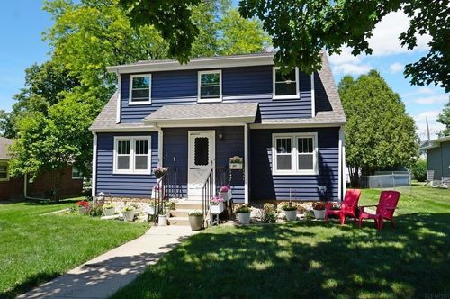 607 2nd Ave, Charles City, IA, 50616-3020 | Card Image