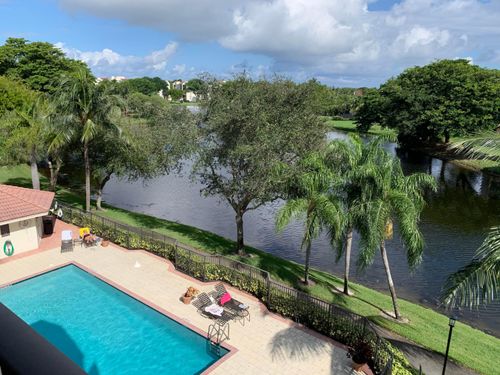 407-2105 Lavers Cir, Delray Beach, FL, 33444-7606 | Card Image