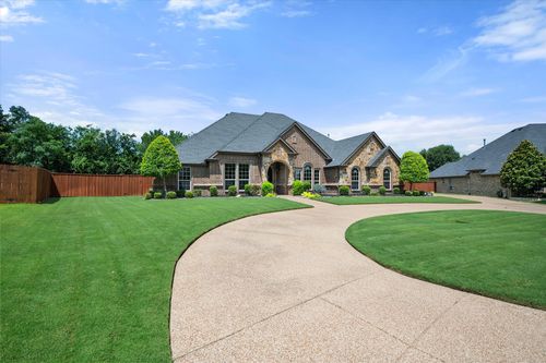 813 Rio Grande Dr, Mansfield, TX, 76063-6384 | Card Image