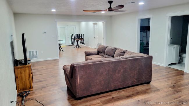 9725 County Road 3470, House other with 4 bedrooms, 3 bathrooms and null parking in Stratford OK | Image 19