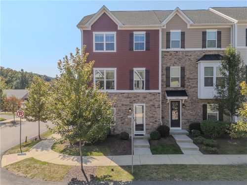 3022 Mahican Cir, Mars, PA, 16046-7045 | Card Image