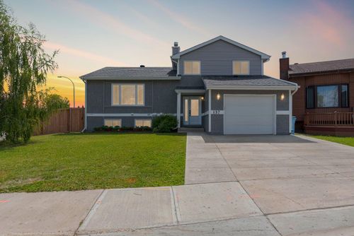 137 Becker Bay, Fort Mcmurray, AB, T9K1P4 | Card Image