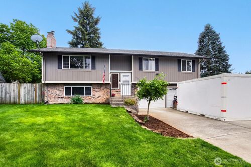 9905 Ne Heron Cir, Vancouver, WA, 98664-2942 | Card Image