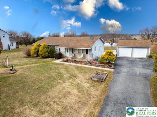 8161 Valley View Rd, NORTHAMPTON, PA, 18067-9369 | Card Image