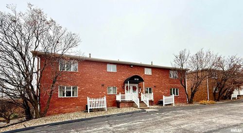 4-3721 35th St, Moline, IL, 61265-5467 | Card Image