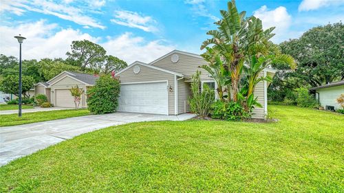361 Bearded Oaks Cir, SARASOTA, FL, 34232-1643 | Card Image
