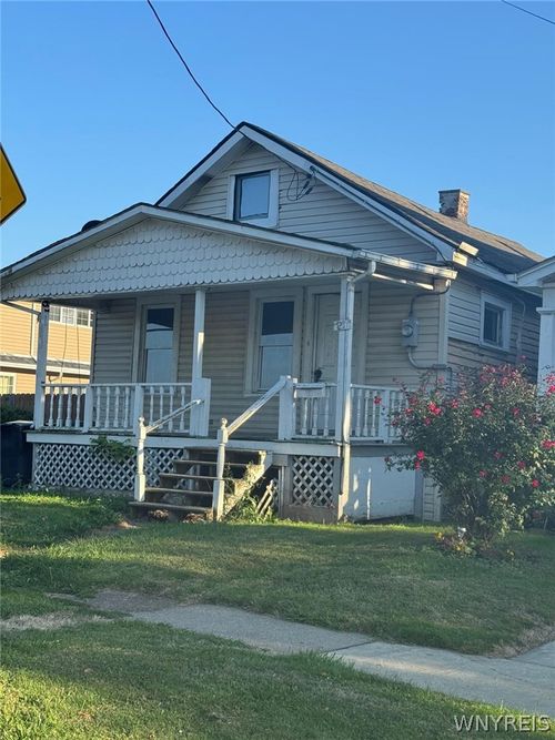 7211 Stephenson Ave, Niagara Falls, NY, 14304-4046 | Card Image
