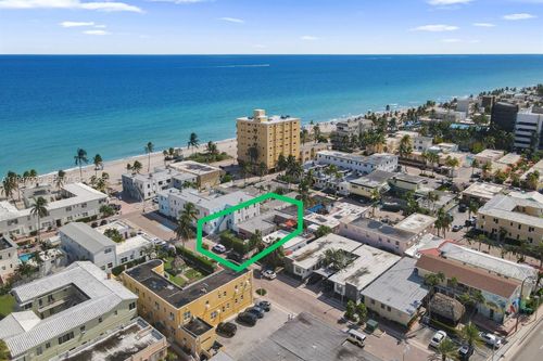 322 Oklahoma St, Hollywood, FL, 33019-3441 | Card Image