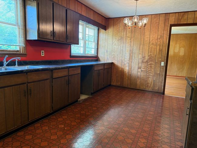 8570 Lovers Gap Rd, House other with 3 bedrooms, 2 bathrooms and null parking in Vansant VA | Image 5
