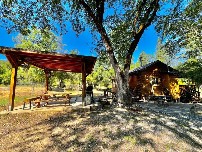 9110 Hidden Valley Rd, House other with 1 bedrooms, 1 bathrooms and null parking in Mountain Ranch CA | Image 4