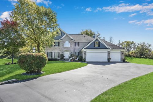 3696 Tamarack Cir, Crystal Lake, IL, 60012-2138 | Card Image