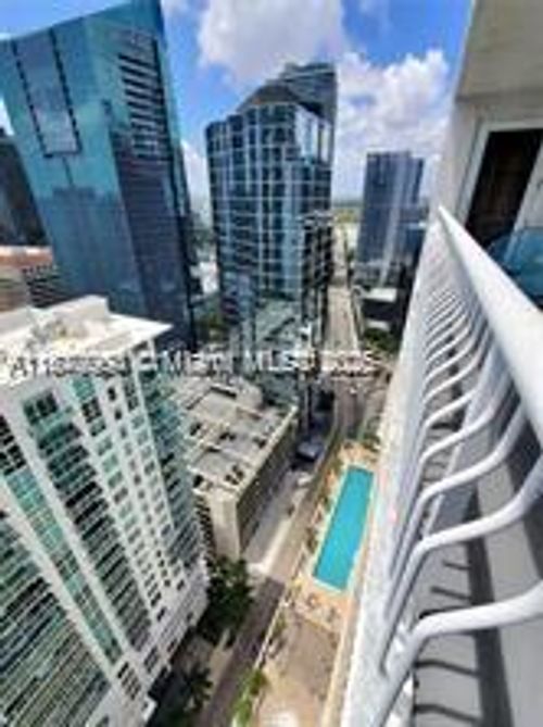 apt-3309-1200 Brickell Bay Dr, Miami, FL, 33131-3270 | Card Image