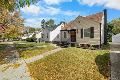 19486 Asbury Park, Detroit, MI, 48235-2405 | Card Image