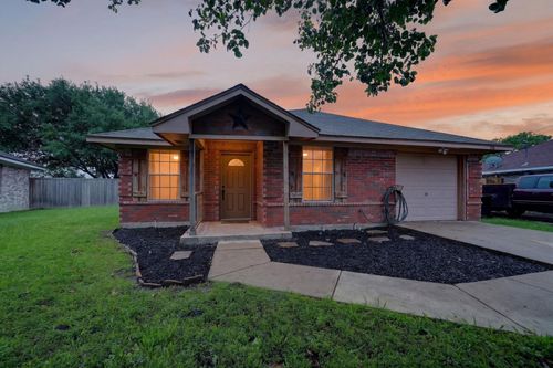 308 Fox Run, Crandall, TX, 75114-2023 | Card Image