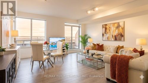 rg1-2 Clairtrell Rd, Toronto, ON, M2N7H5 | Card Image