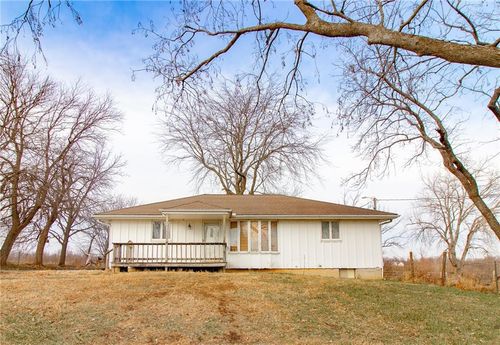 831 Sw 500th Rd, Holden, MO, 64040-8247 | Card Image