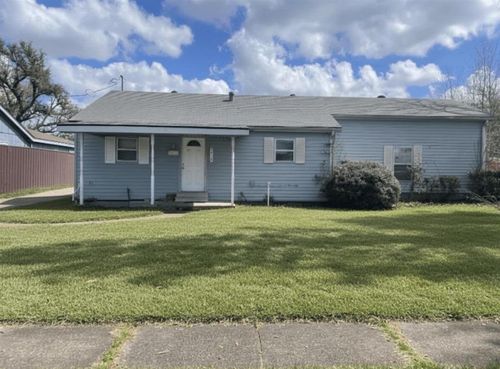 4019 Center Street, Lake Charles, LA, 70601 | Card Image