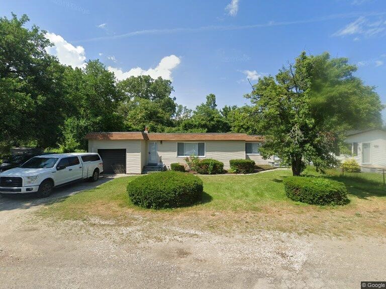 Finley St, Clinton Township, MI 48035