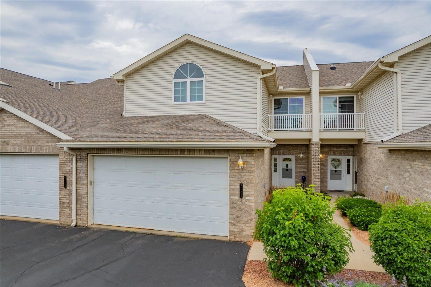 Island View Ct, Lodi, WI 53555