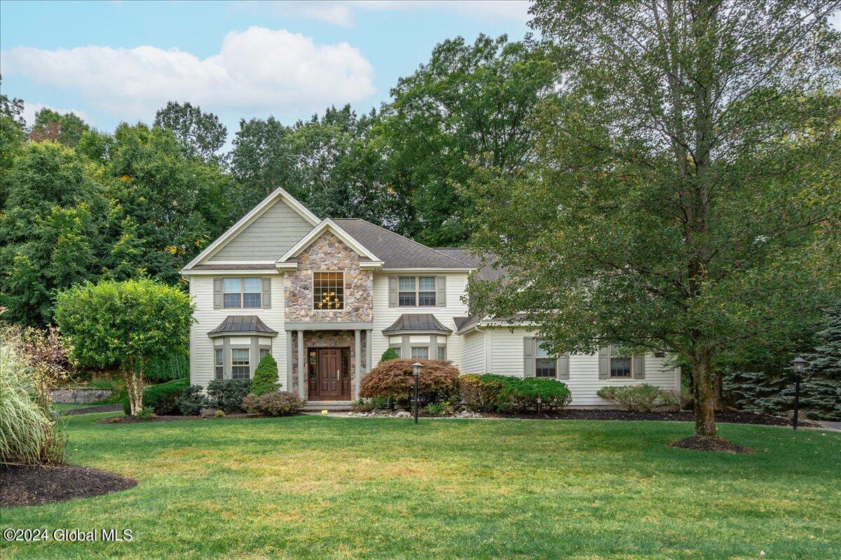 Waldens Pond Rd, Albany, NY 12203