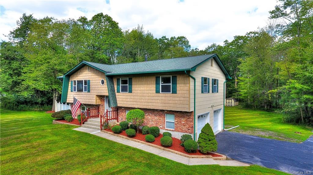 Heather Ln, Middletown, NY 10940