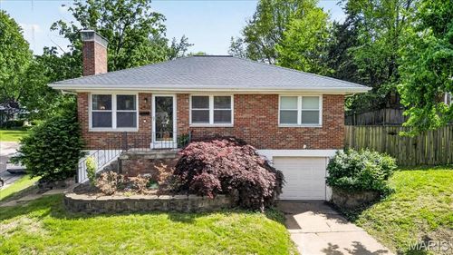 2403 Mari Kay Ct, Brentwood, MO, 63144-2004 | Card Image