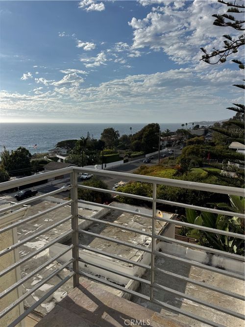 apt-14-222 Arch St, Laguna Beach, CA, 92651-3959 | Card Image
