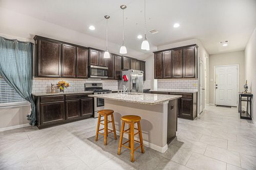 12610 Pirate Bend Dr, Texas City, TX, 77568-2582 | Card Image